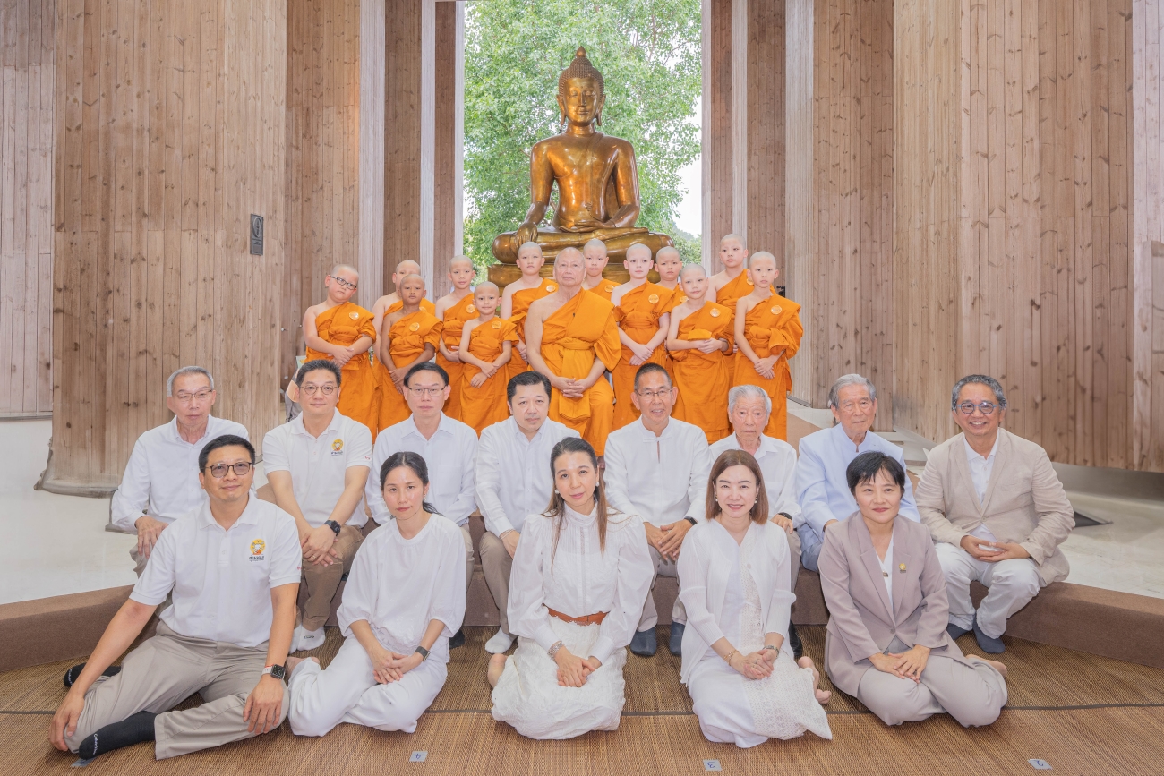 12 สามเณรน้อยจาก “สามเณรปลูกปัญญาธรรม ปี 11” เข้าสู่พิธีบรรพชา